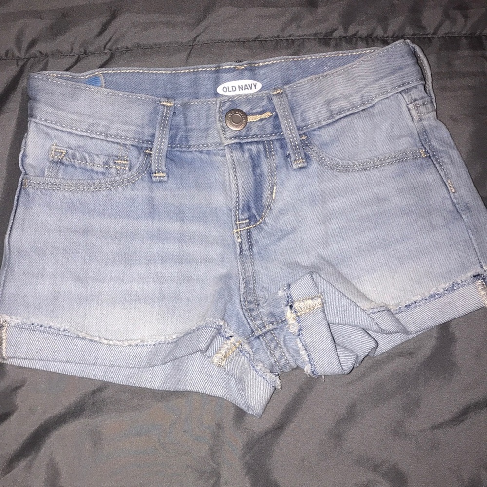 Grey shorts
